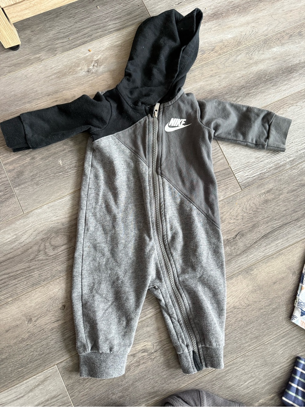 Nike One-Piece Zip-Up Suit (6M)